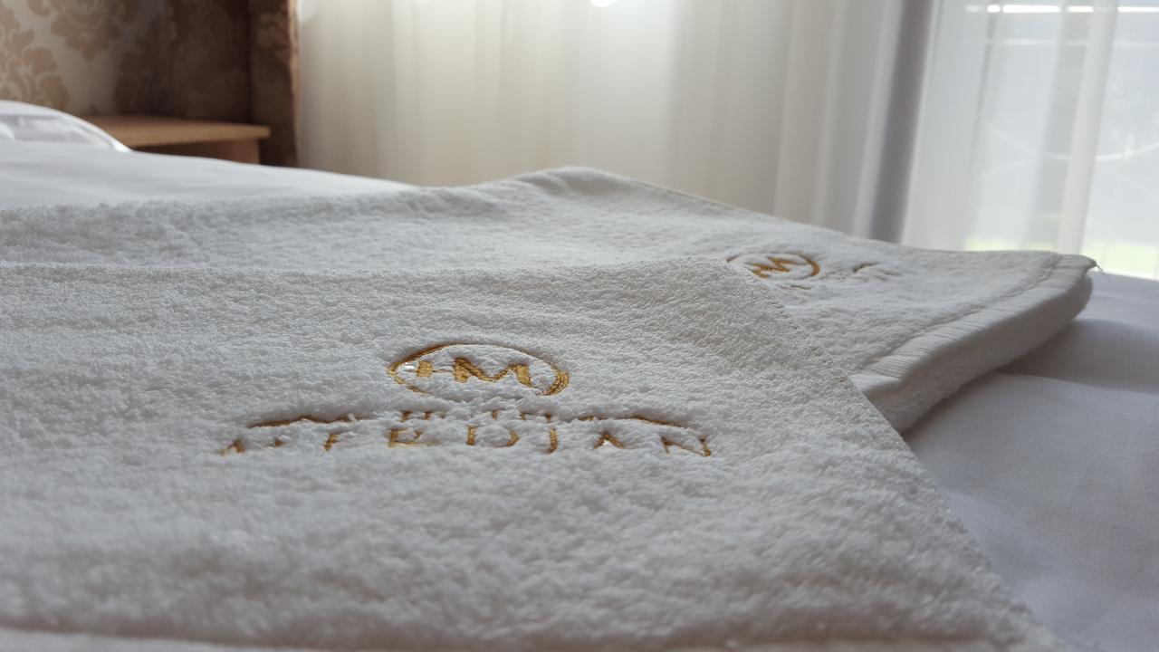 Hotel Merdjan Сырница Экстерьер фото